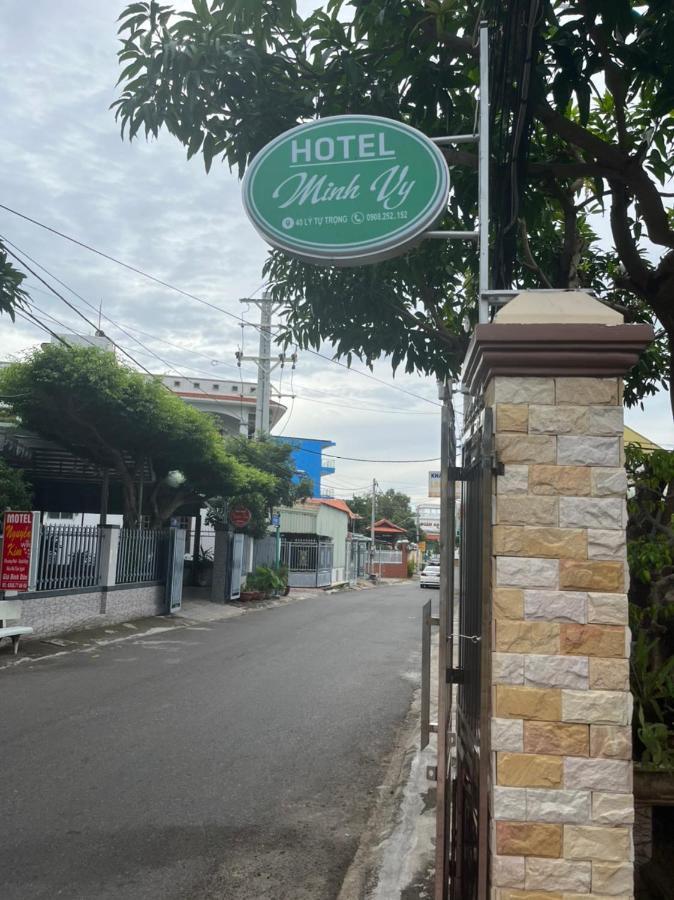 Hotel Minh Vy ลองไห่ ภายนอก รูปภาพ