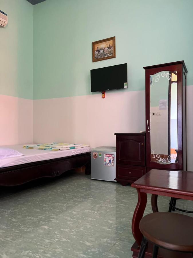 Hotel Minh Vy ลองไห่ ภายนอก รูปภาพ