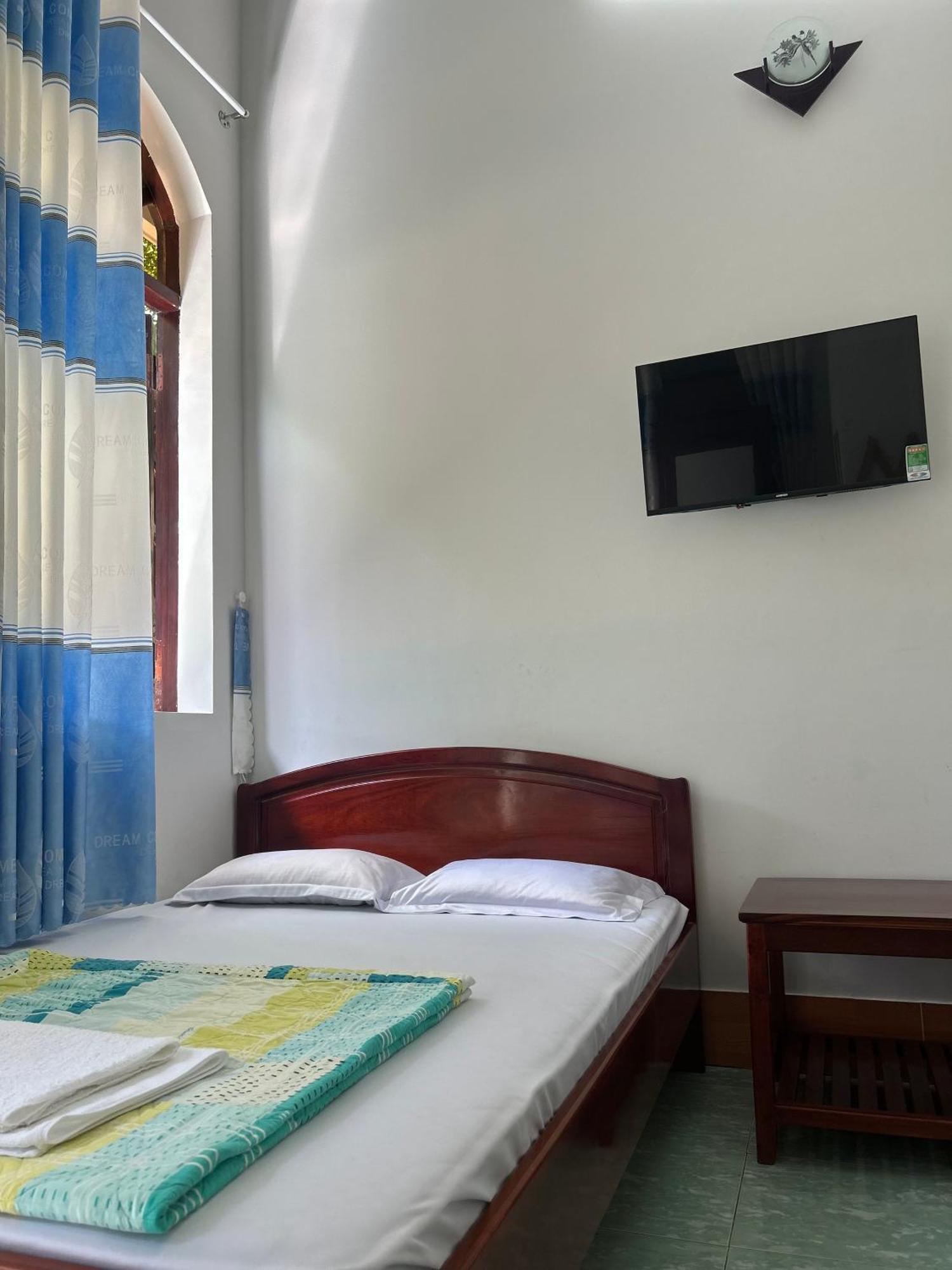 Hotel Minh Vy ลองไห่ ภายนอก รูปภาพ