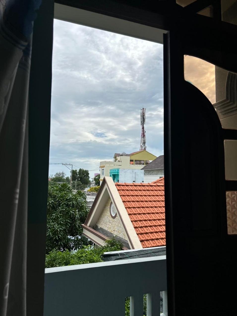 Hotel Minh Vy ลองไห่ ภายนอก รูปภาพ