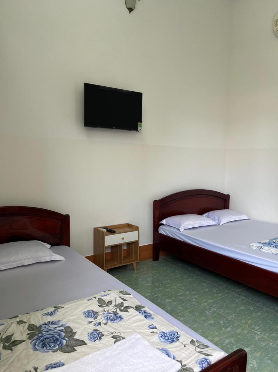Hotel Minh Vy ลองไห่ ภายนอก รูปภาพ