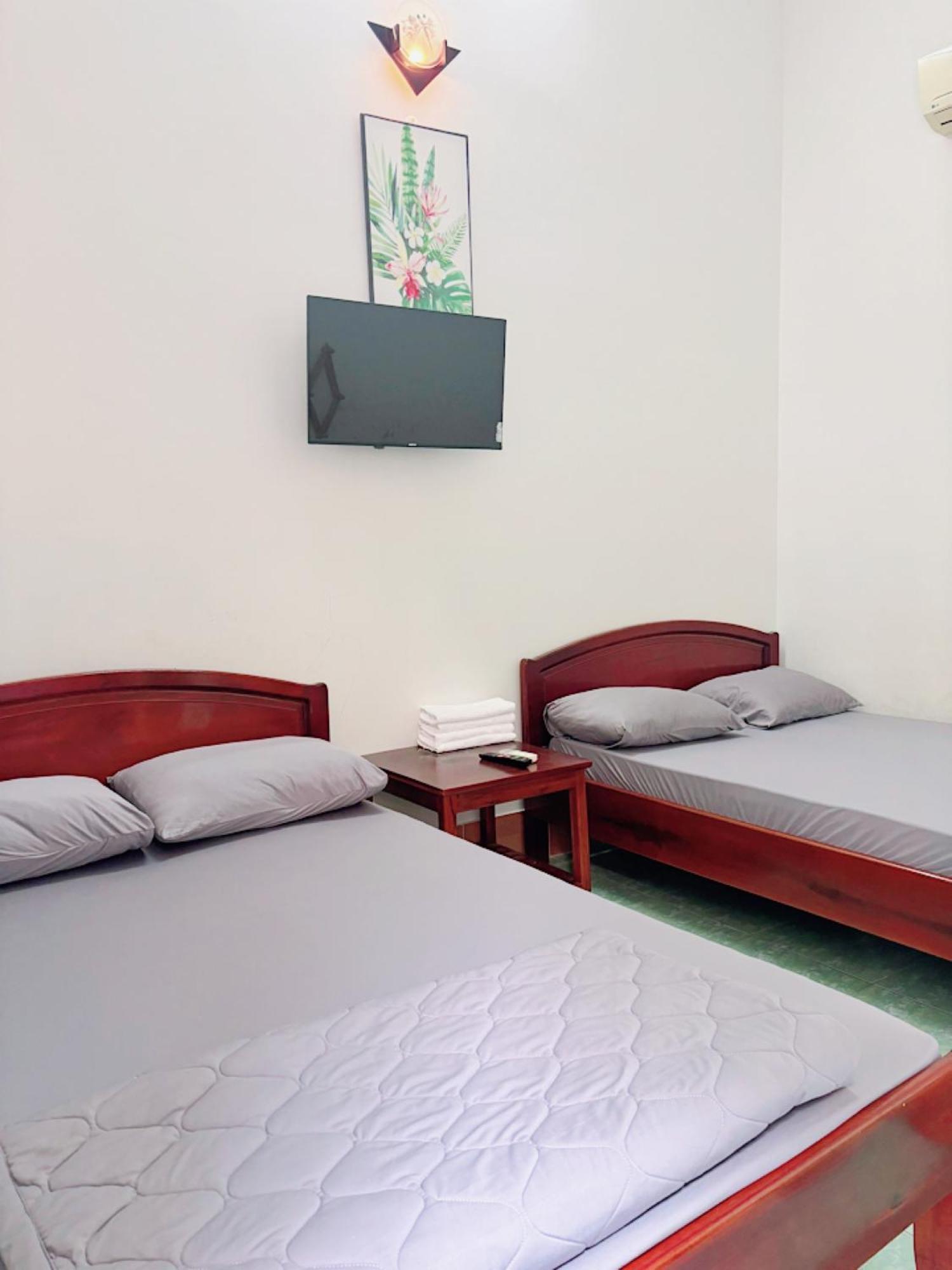 Hotel Minh Vy ลองไห่ ภายนอก รูปภาพ